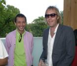 Dan MacMillan et Rhys Ifans