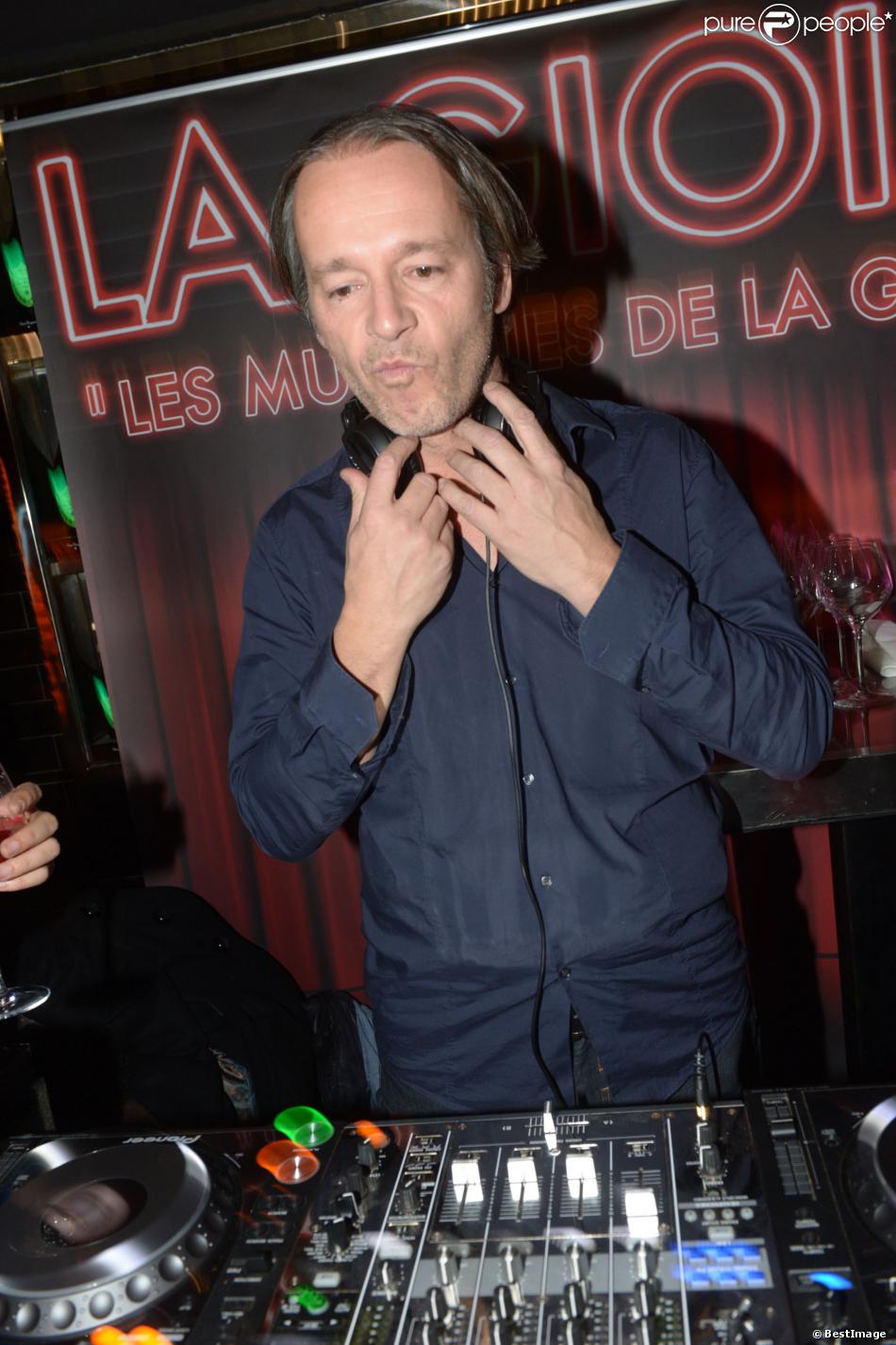 http://static1.purepeople.com/articles/5/13/16/35/@/1298664-exclusif-jean-michel-maire-mixe-a-la-620x0-1.jpg