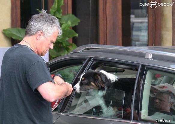 Richard Dean Anderson gâte son chien !