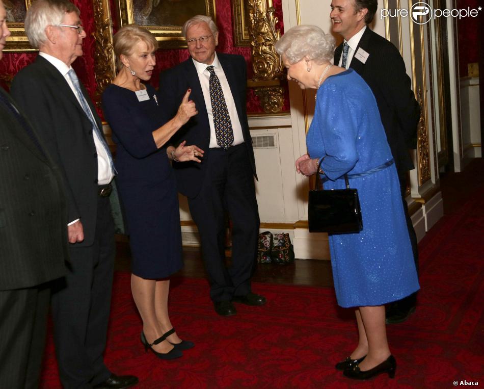 CASA REAL BRITÁNICA - Página 36 1388453-queen-elizabeth-ii-right-meeting-dame-950x0-1