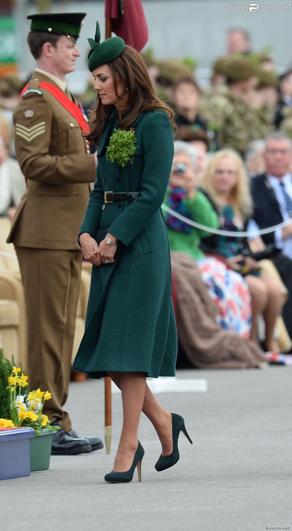 CASA REAL BRITÁNICA - Página 42 1414060-catherine-kate-middleton-la-duchesse-950x0-1