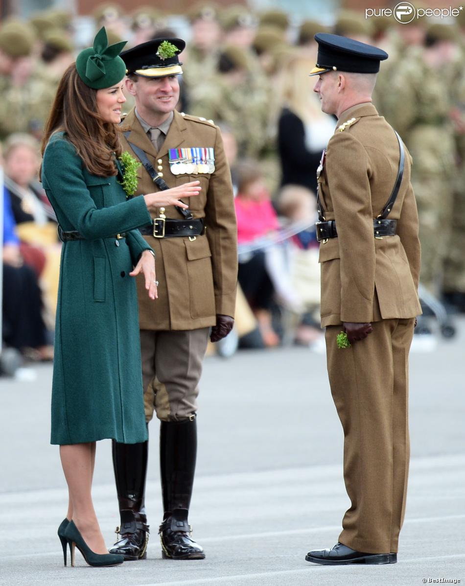 CASA REAL BRITÁNICA - Página 42 1414077-catherine-kate-middleton-la-duchesse-950x0-1