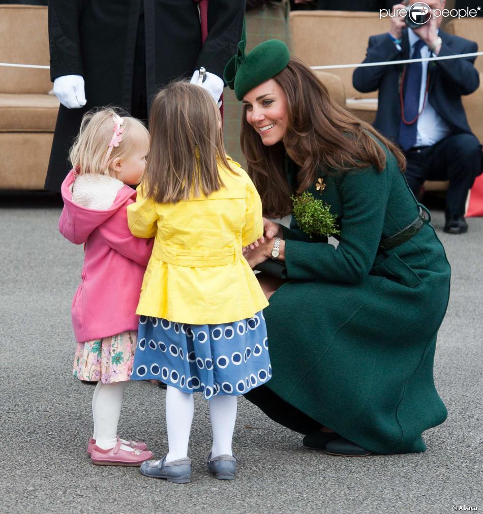 CASA REAL BRITÁNICA - Página 42 1414182-catherine-duchess-of-cambridge-meets-950x0-1