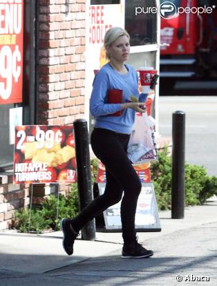 Sophie Monk, par amour du fast-food !