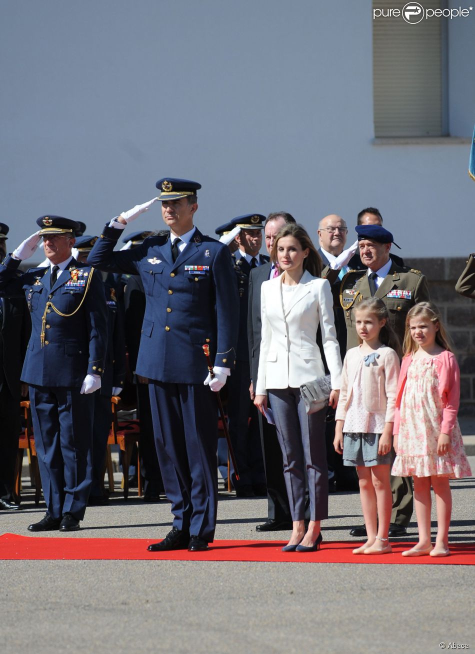 AGENDA DE LOS PRINCIPES DE ASTURIAS - Página 28 1457745-crown-prince-felipe-princess-letizia-950x0-1