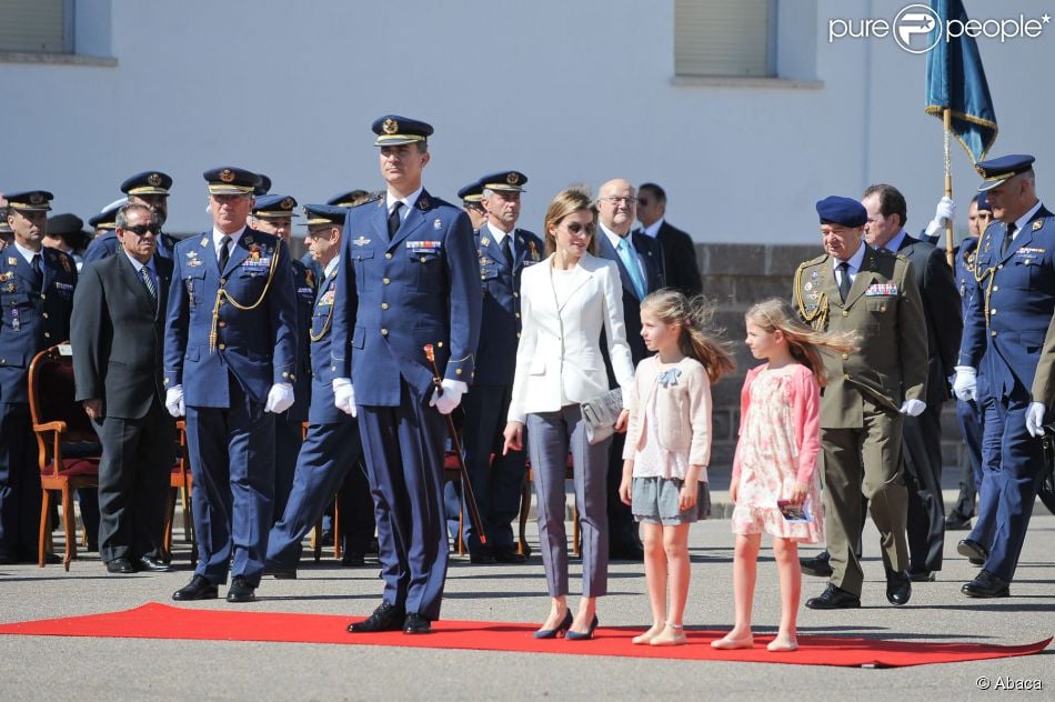 AGENDA DE LOS PRINCIPES DE ASTURIAS - Página 28 1457749-crown-prince-felipe-princess-letizia-950x0-1