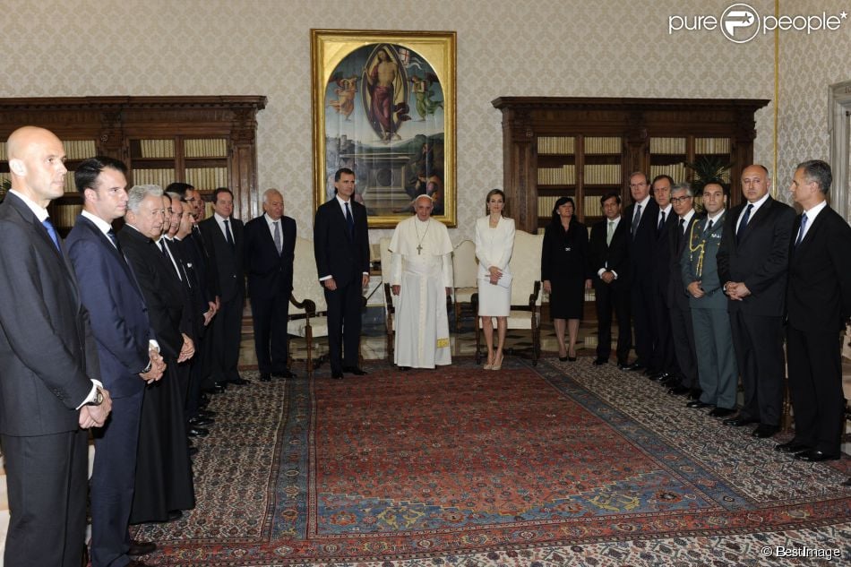 AGENDA DE SM. REYES FELIPE y LETIZIA - Página 10 1524043-le-pape-francois-recoit-le-roi-felipe-950x0-1