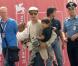 FOCUS : Ces stars, de vrais papas poules !