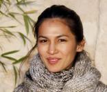 Elodie Yung a l'air complètement congelé...