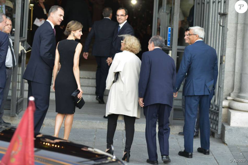 AGENDA PERSONAL DE LA REINA LETIZIA   - Página 81 1942634-letizia-et-felipe-vi-d-espagne-950x0-2