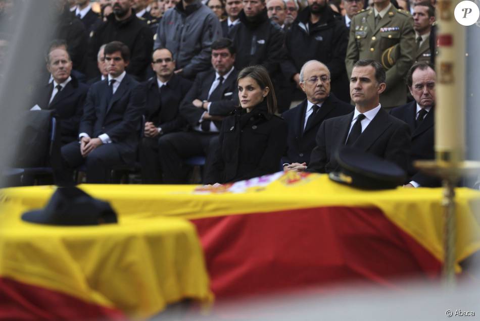 AGENDA DE SM. REYES FELIPE y LETIZIA  - Página 14 2021662-la-reine-letizia-et-le-roi-felipe-vi-950x0-2