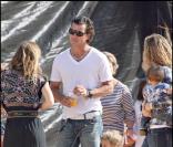 Gavin Rossdale et son fils au Mr Bones Pumpkin Patch