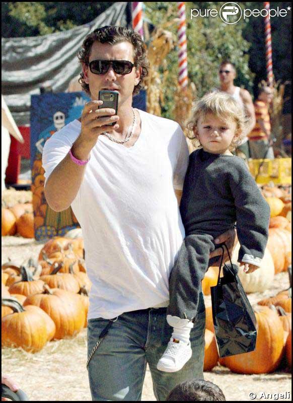 Gavin Rossdale et son fils au Mr Bones Pumpkin Patch