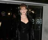Samantha Bond à la première mondiale de James Bond Quantum of Solace !