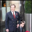 REPORTAGE PHOTOS : Roger Moore honoré en grandes pompes...