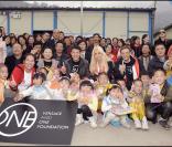 Donatella Versace et Jet Li inaugurent un nouveau site