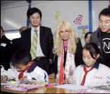Donatella Versace et Jet Li inaugurent un nouveau site
