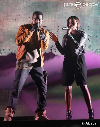 Kanye West sur scène avec Estelle