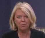 Mickels craque pendant le débrief'