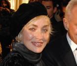Sharon Stone marraine de la boutique Nespresso des Champ-Elysées