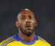 VIDEO : Nicolas Anelka séquestré par une bombe en toute petite tenue ! Et il n'est pas le seul otage !