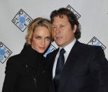 Uma Thurman et Arpad Busson au gala The room to grow, NY le 2/12/08