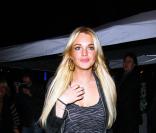 Lindsay Lohan à la main sur le coeur