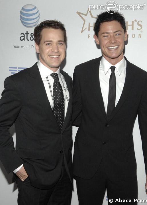 T.R. Knight de Grey's Anatomy avec son compagnon Mark Cornelsen