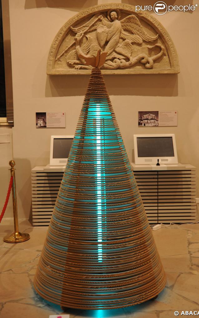 Sapin crée par Stella McCartney