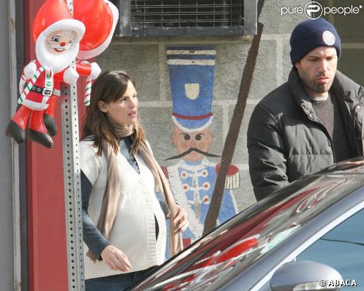 Jennifer Garner (toujours enceinte) et Ben Affleck font quelques achats à LA