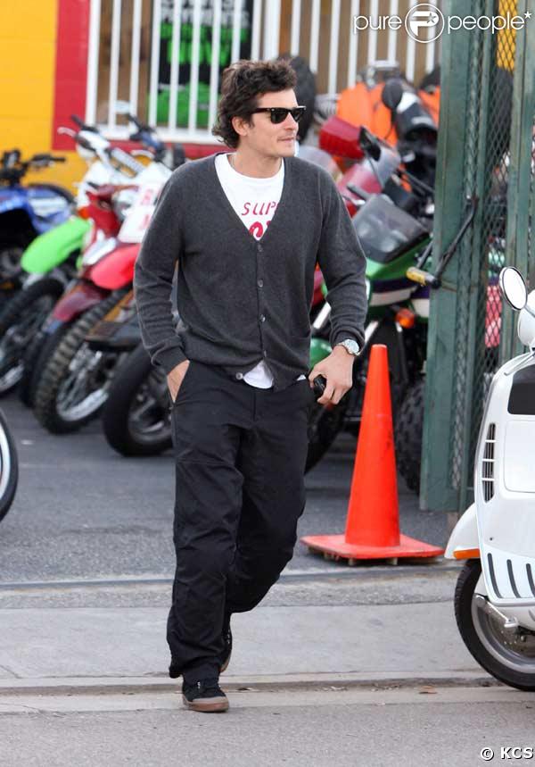 Orlando Bloom cherche une nouvelle moto