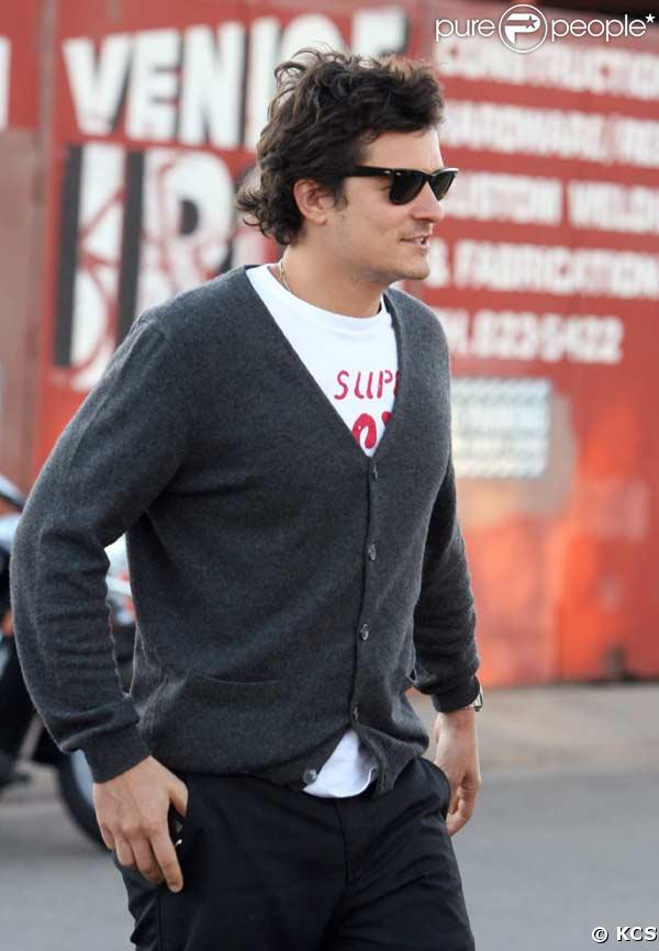 Orlando Bloom cherche une nouvelle moto (californie)