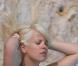 PHOTOS : Lily Allen, des vacances de Noël topless à la Jamaïque !