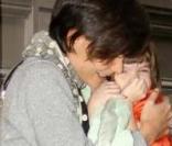 Katie Holmes et sa fille Suri Cruise le 28 octobre 2008 à NYC 