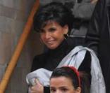 Rachida Dati sort de la clinique avec sa petite Zohra, le 7/01/09