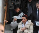 Rachida Dati sort de la clinique avec sa petite Zohra en bandoulière, le 7/01/09