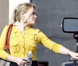 Hilary Duff sort des studios de Culver City