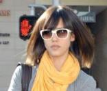 Jessica Alba a changé de coupe de cheveux et arbore à présent un carré long !