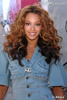 Beyoncé pose pour la marque House of Dereon