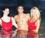 Stéphanie Holden (Alexandra Paul), Matt Brody (David Charvet) et C.J (Pamela Anderson)