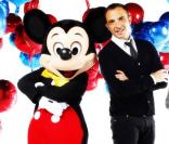 Mickey et Nikos Aliagas font la promotion du casting Mickey Star.