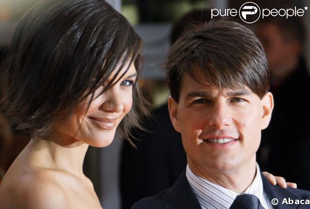 On comprend pourquoi Tom a succombé : comment résister au sourire de Katie Holmes ? ( Allemagne- 24 octobre 2007) 