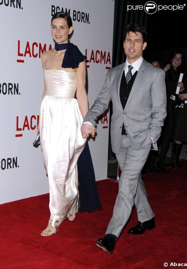 Katie et Tom main dans la main à l'ouverture d'un musée à LA (9 février 2008) 