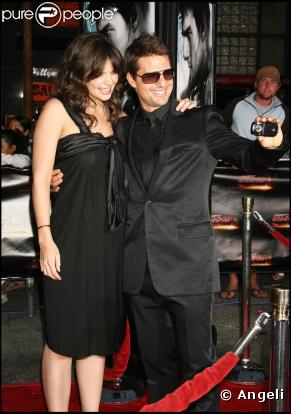 Epanouie comme jamais, Katie soutient son héros à la Première de Mission : Impossible 3 (Hollywood- 4 mai 2006)