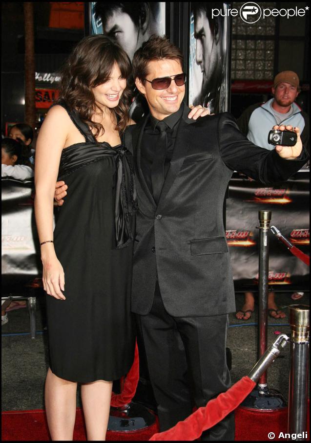 Epanouie comme jamais, Katie soutient son héros à la Première de Mission : Impossible 3 (Hollywood- 4 mai 2006) 