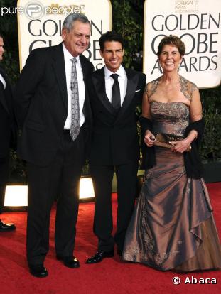 Pour les 66ème Golden Globes, Katie n'est venue qu'à la soirée, pas à la cérémonie. Tom s'est donc présenté sur le tapis rouge avec sa mère... et la père de Katie ! (11 janvier 2009)
