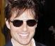 Tom Cruise à la Première de la pièce "All My Sons", la pièce que joue Katie à Broadway. Tom est venu seul, laissant l'artiste Katie se concentrer dans sa loge (16 octobre 2008)