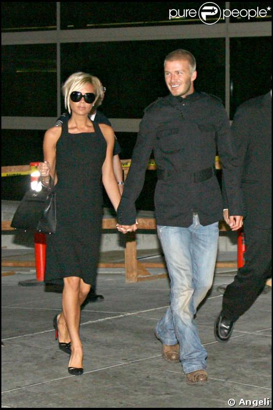 David et Vicky à la conquête des Etats-Unis ! En juillet 2007, David est acheté pour jouer dans l'équipe des LA Galaxy, ce qui le rend heureux (mais pas sa femme...). David qui sourit, c'est assez rare : profitons ! 
