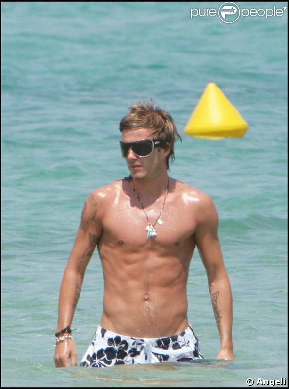Juste parfait : torse nu et sans sa femme ! (Saint-Tropez-juin 2005) 