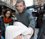 Madonna et Guy Ritchie à New York en compagnie de leurs enfants, devat le centre de la Kabbale